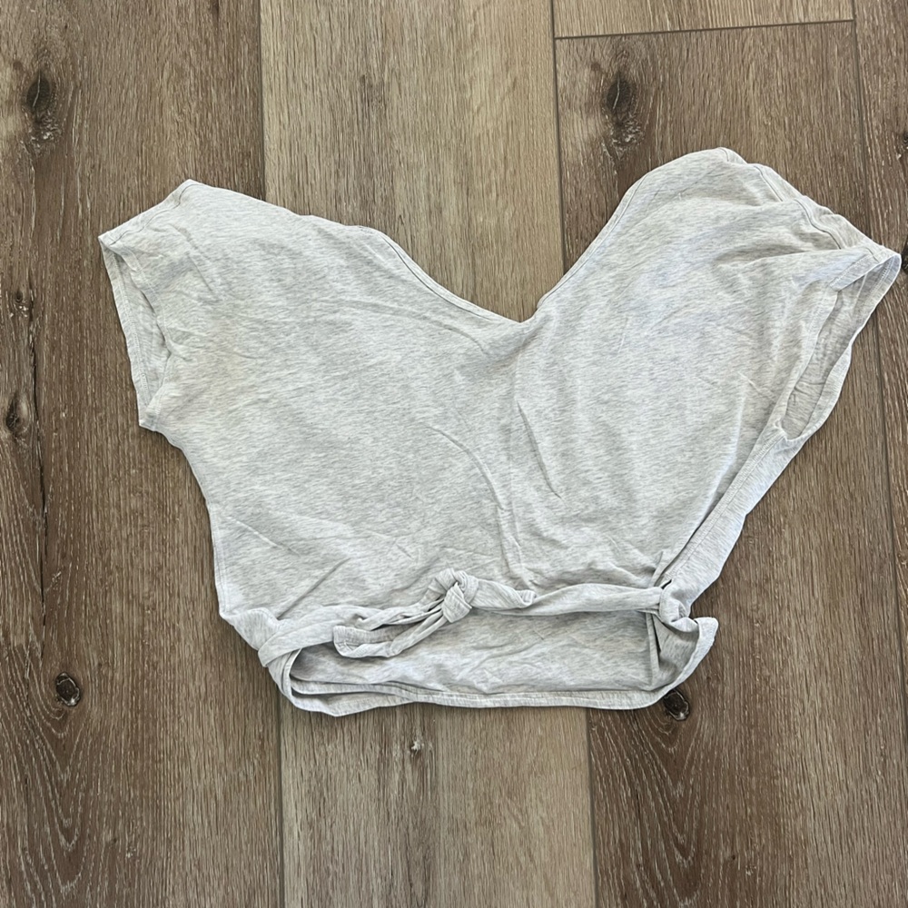 Lululemon Cross Back Tie Front Shirt grey size 6